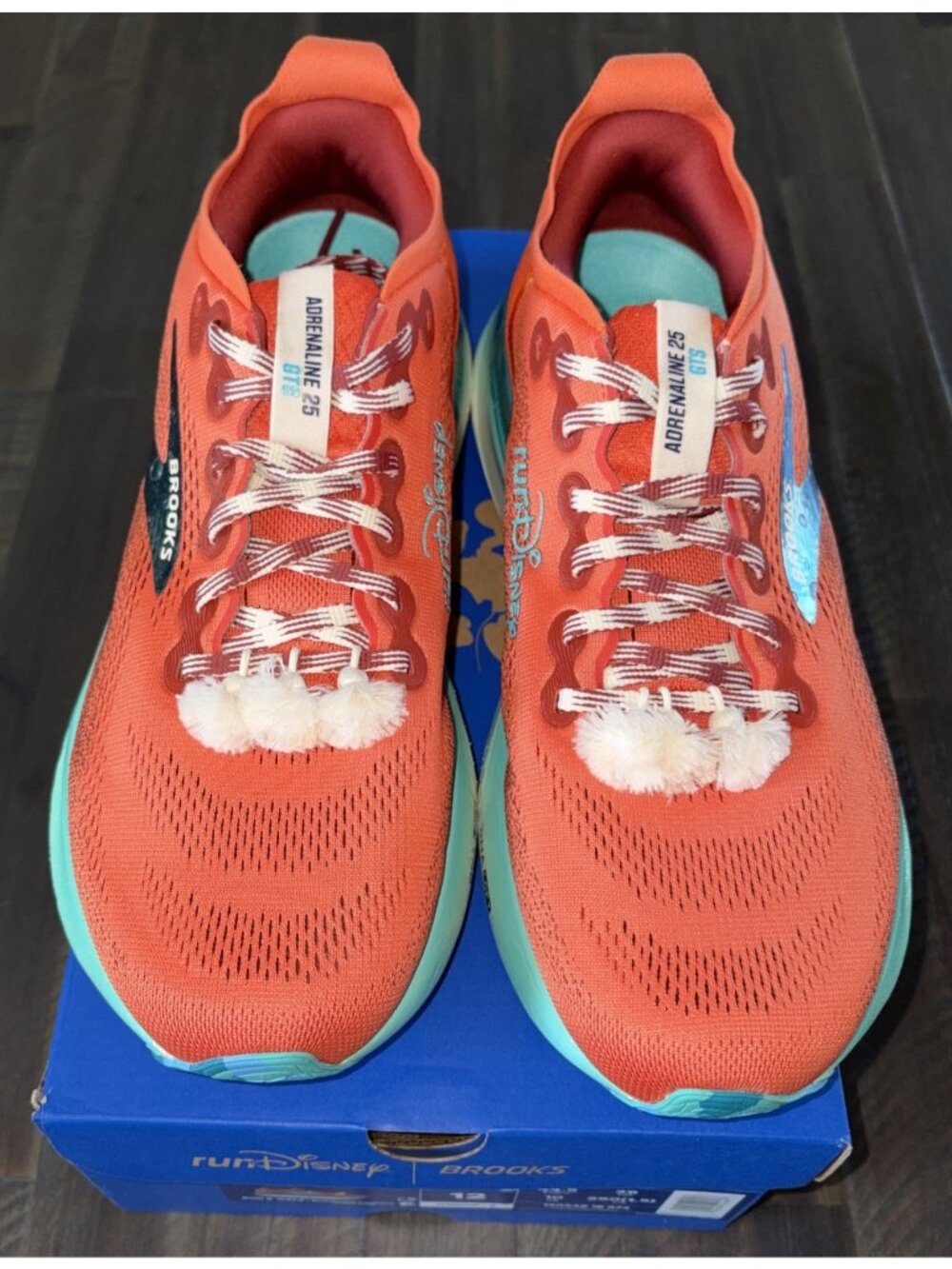 NEW RunDisney Adrenaline GTS25 Brooks Moana Princess Shoes Women Size 12 NWB